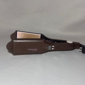 Remington S-8400 Tstudio Ceramic Hair Straightener 2.5" Wide Plates